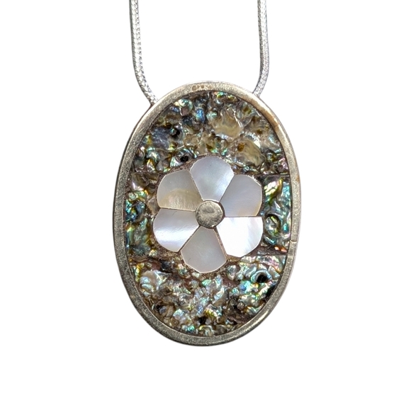 alpaca Jewelry - Vintage Mexico Alpaca & Abalone Shell Mother of Pearl Flower Pendant Necklace